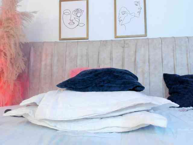 mia-lourence webcam