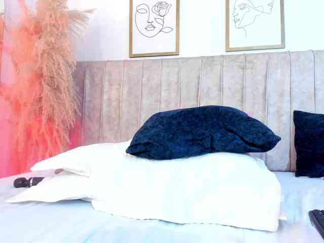 mia-lourence webcam