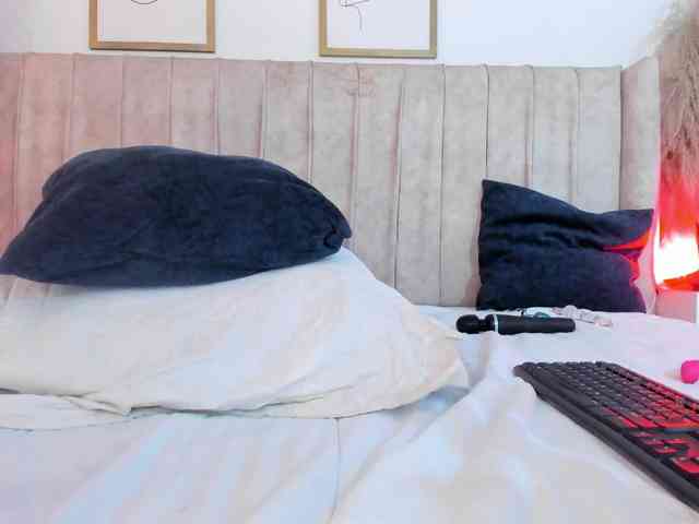 mia-lourence webcam