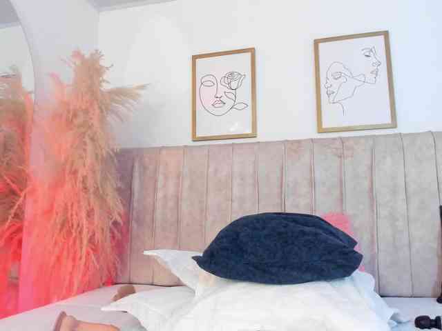 mia-lourence webcam