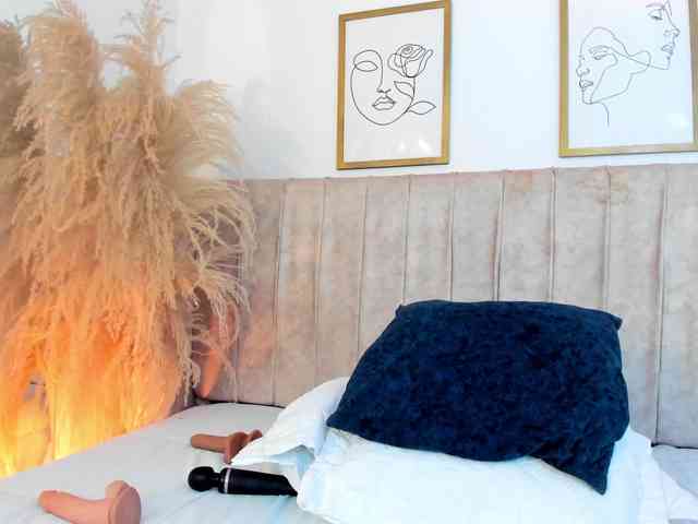 mia-lourence webcam