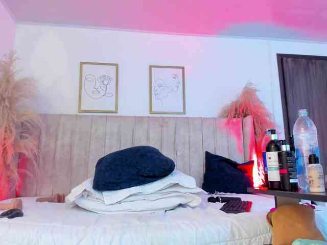 mia-lourence webcam