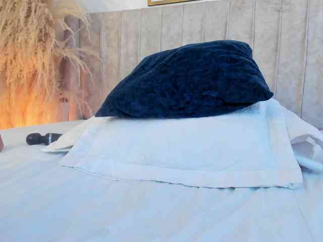 mia-lourence webcam