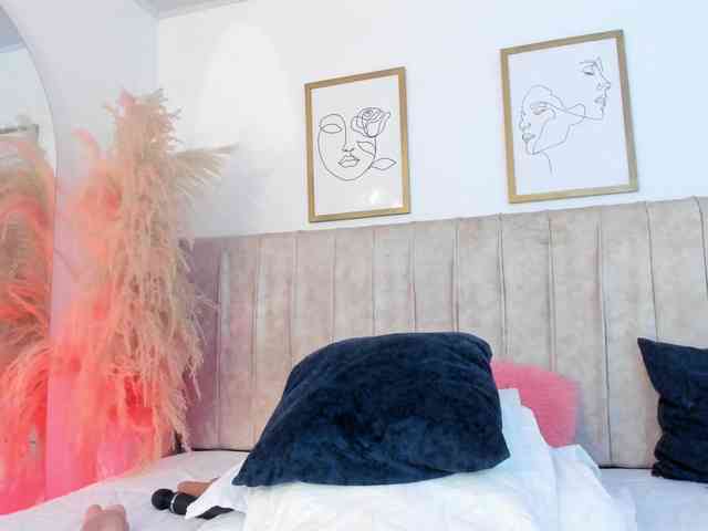 mia-lourence webcam