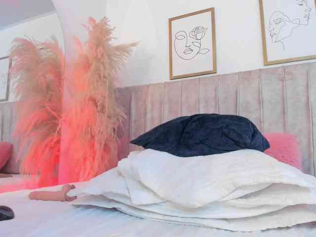 mia-lourence webcam