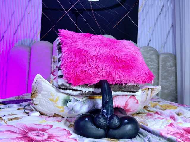 violetta-london live cam on BongaCams