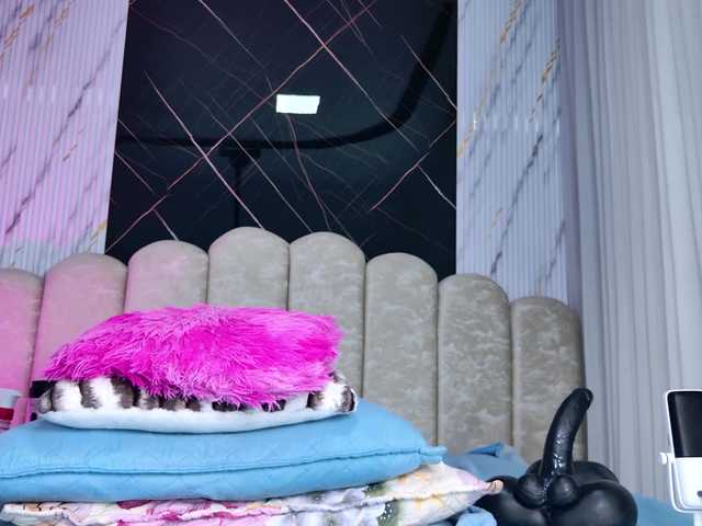 violetta-london live cam on BongaCams