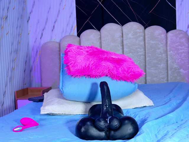 violetta-london live cam on BongaCams