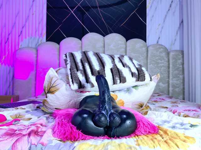 violetta-london live cam on BongaCams