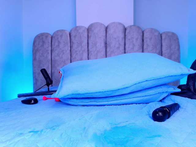 violetta-london's BongaCams show and profile