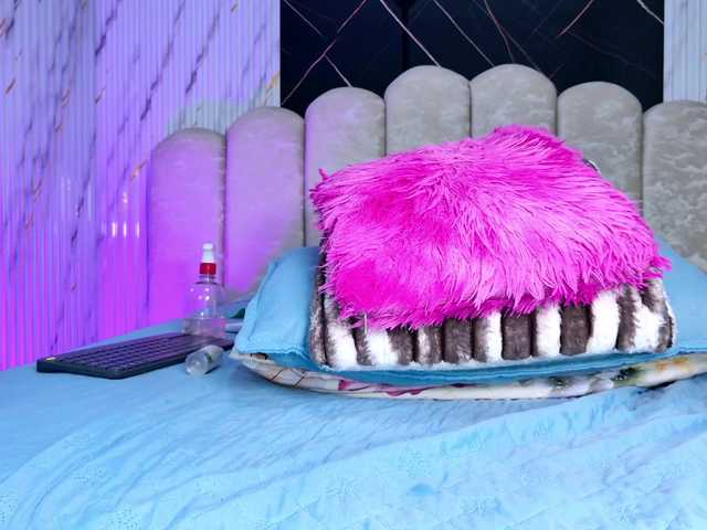 violetta-london live webcam show