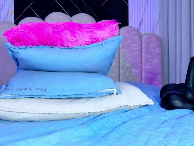 violetta-london live cam on BongaCams