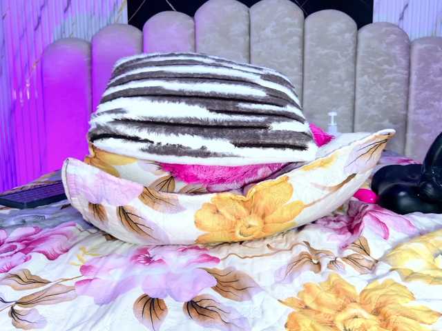 violetta-london live cam on BongaCams