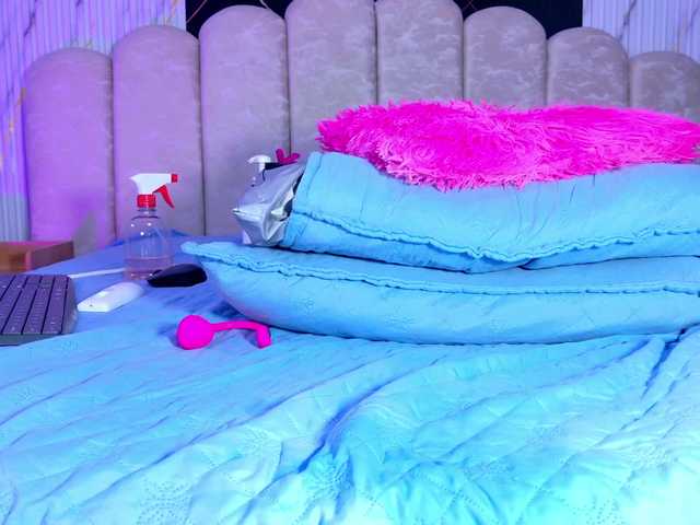 violetta-london live cam on BongaCams