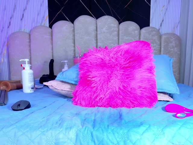 violetta-london live cam on BongaCams