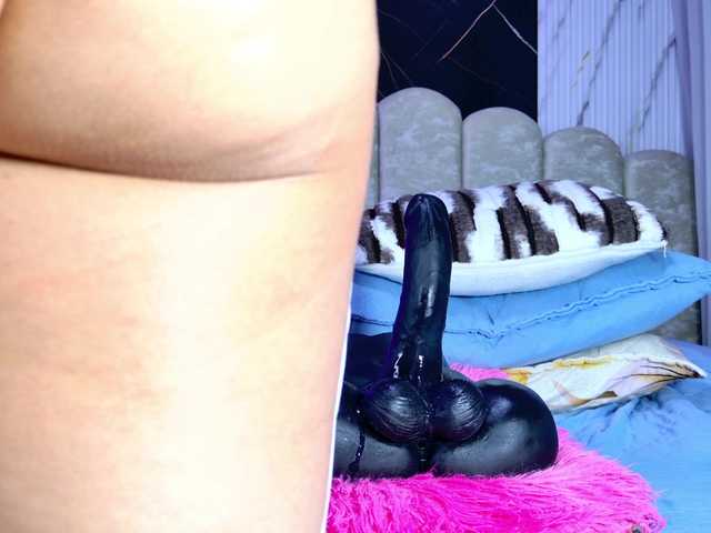 violetta-london live cam on BongaCams