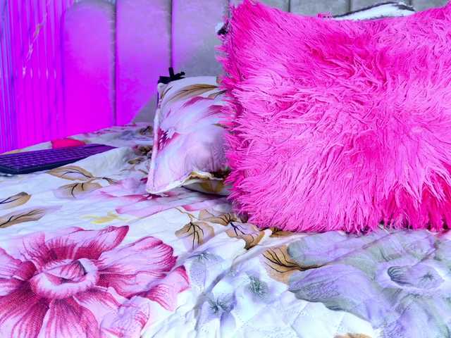 violetta-london live cam on BongaCams
