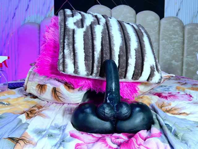 violetta-london live cam on BongaCams