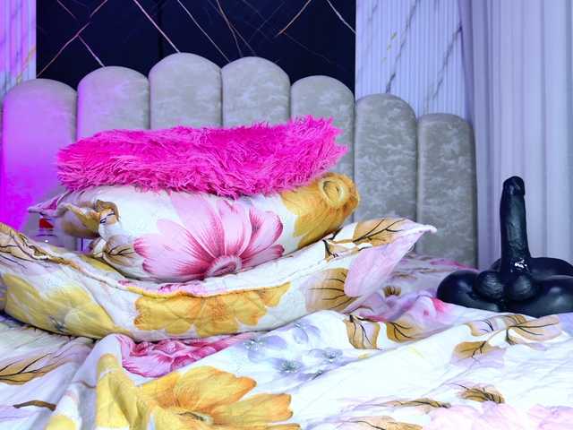 violetta-london live cam on BongaCams