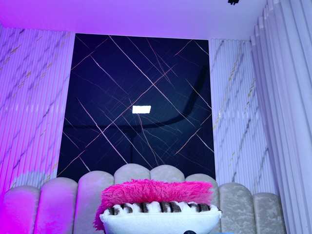 violetta-london live cam on BongaCams