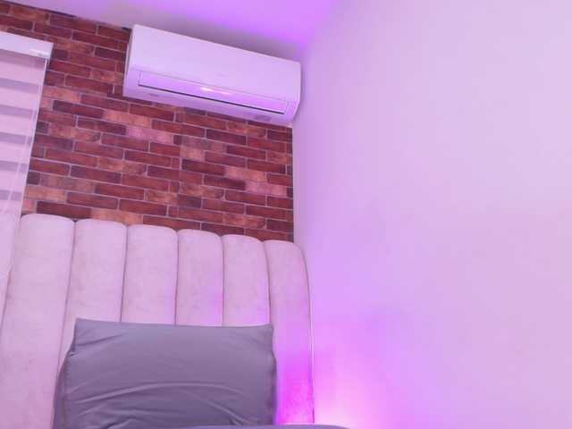 tinkerbell-'s BongaCams show and profile