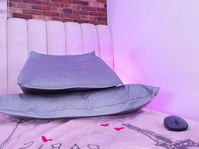 tinkerbell-'s BongaCams profile