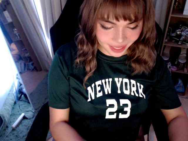 lovelydiane12 webcam