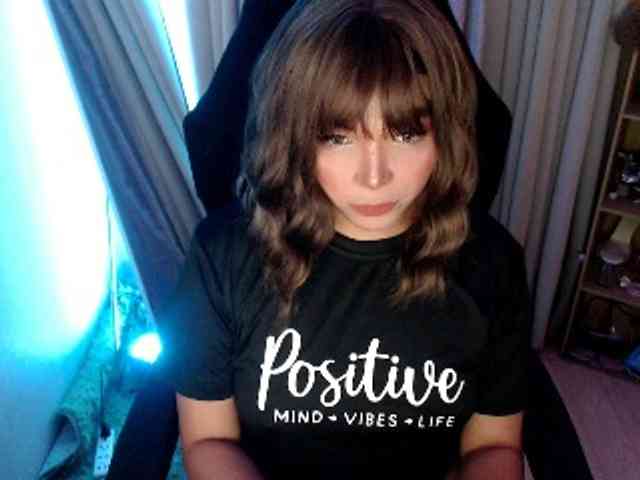 lovelydiane12 webcam