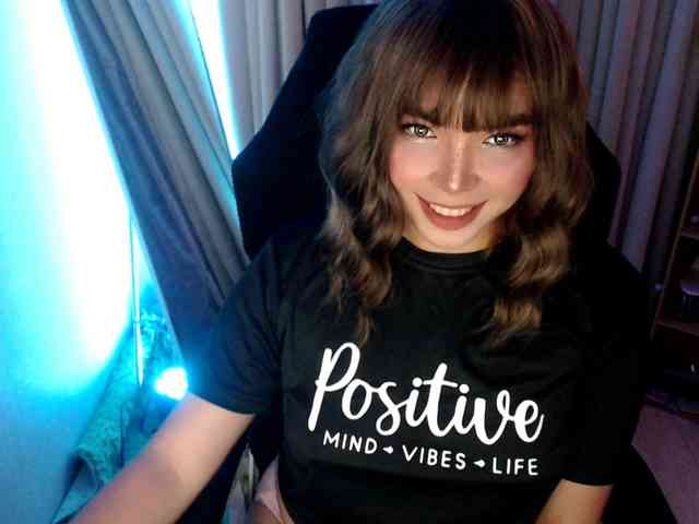 lovelydiane12 webcam