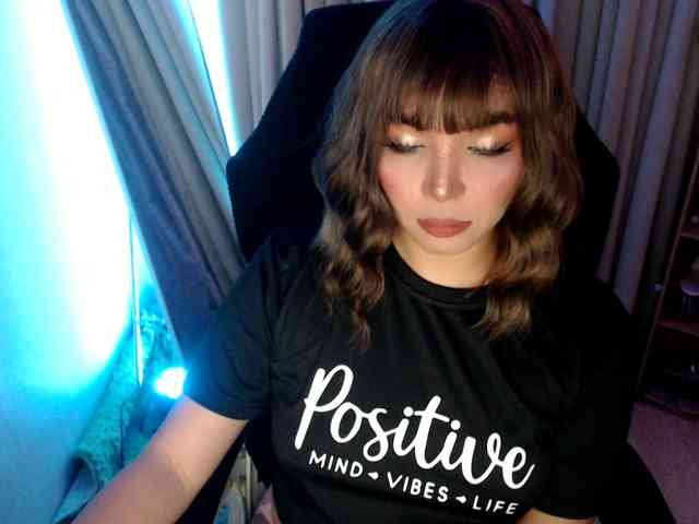 lovelydiane12 webcam
