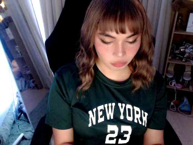 lovelydiane12 webcam