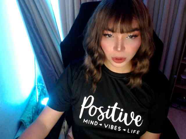 lovelydiane12 webcam