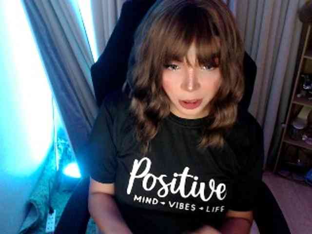 lovelydiane12 webcam