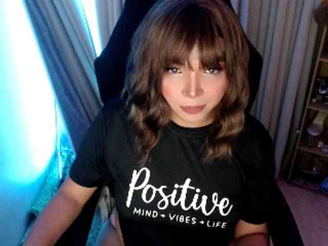 lovelydiane12 webcam