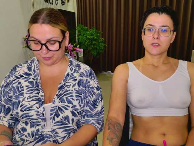 dreamteamgirls live sex show