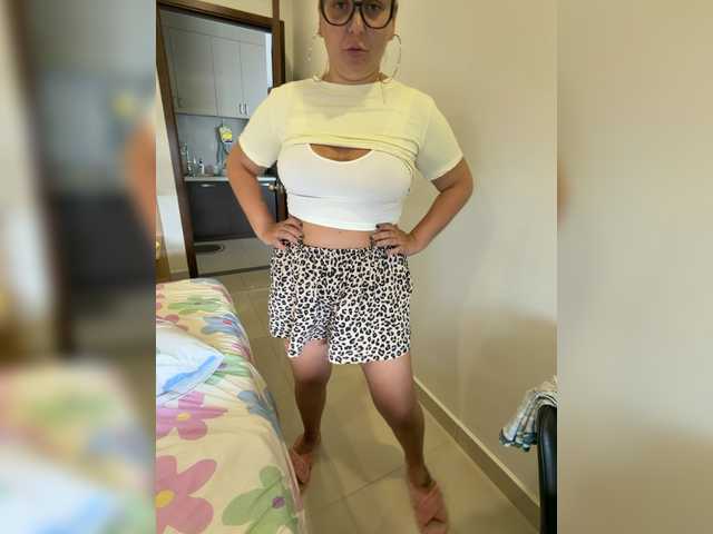 dreamteamgirls live cam on BongaCams