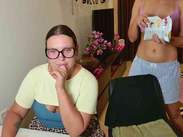 dreamteamgirls webcam