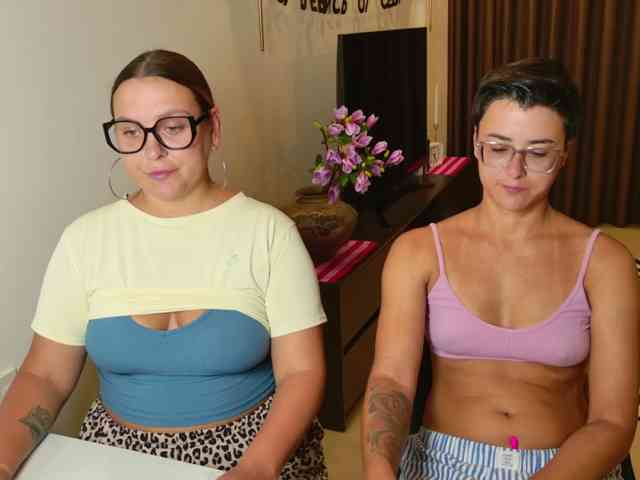 Модель: dreamteamgirls