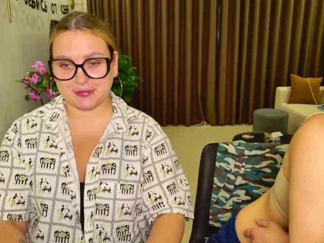 dreamteamgirls webcam