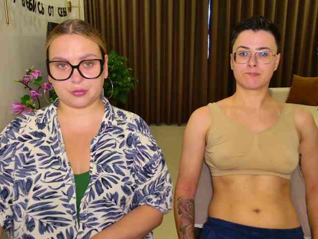 dreamteamgirls webcam