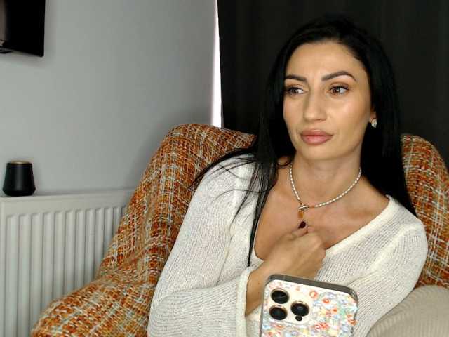 ElizabethAC, en directo ahora en BongaCams