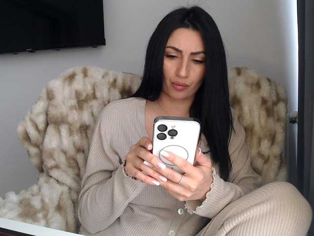 ElizabethAC's BongaCams show and profile