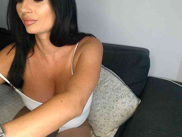 ElizabethAC webcam