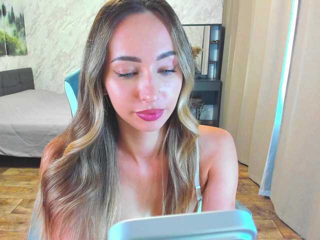 LolaLaLol live cam