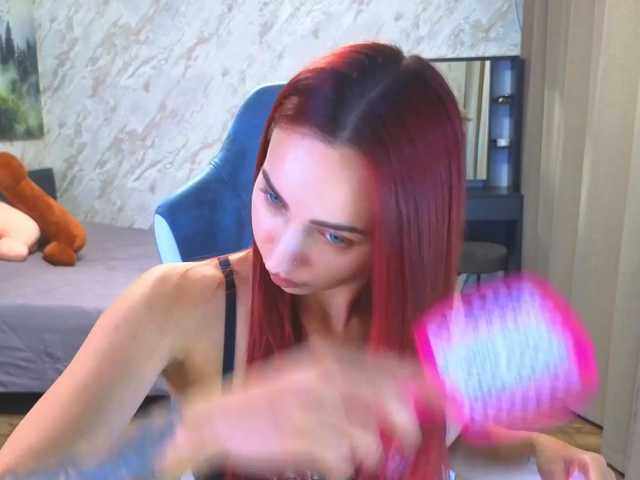 LolaLaLol, en vivo ahora en BongaCams