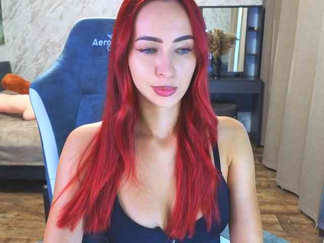 LolaLaLol webcam
