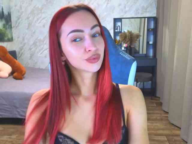 LolaLaLol webcam