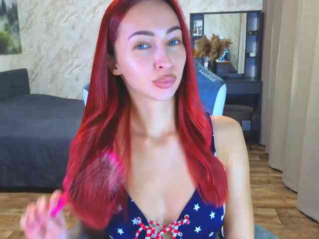 LolaLaLol webcam