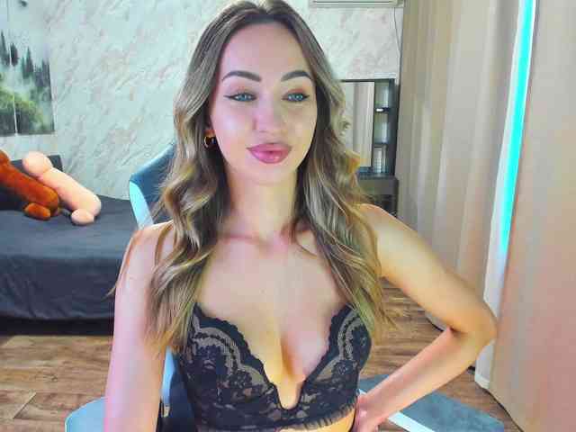 LolaLaLol webcam