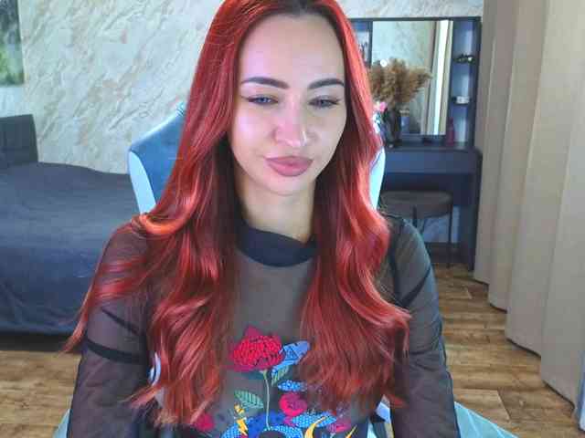 LolaLaLol webcam